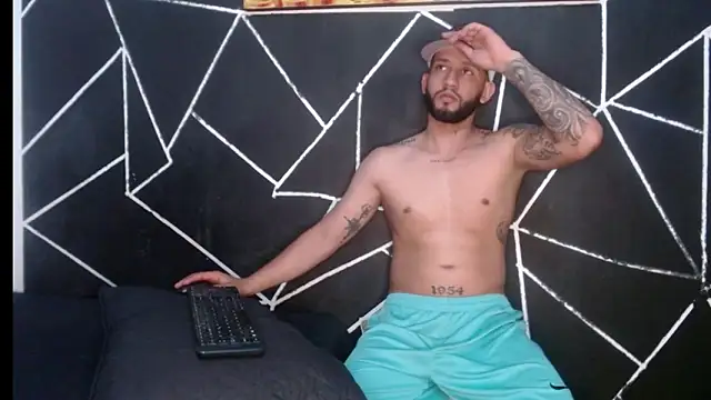 Snapshot of maxXximo777 chatting on 5, 12, 2024 maxXximo777 online show from 5, 12, 2024