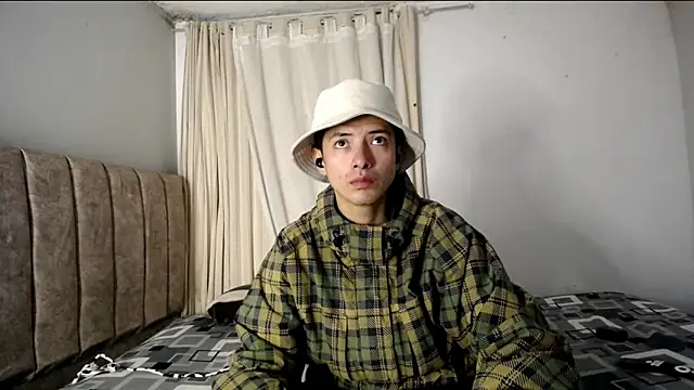 Yellowpokemon23 online show from 12, 11, 2025