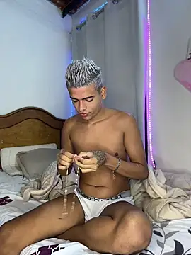 Snapshot of Leo_bunny_hot chatting on 24, 5, 2026 Leo bunny hot online show from 24, 5, 2026