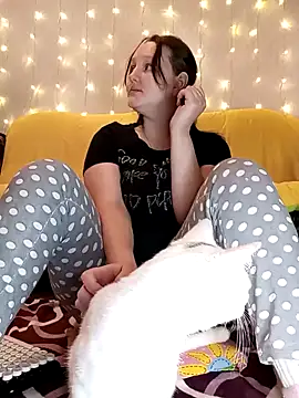 Aria  Dark online show from 9, 2, 2025