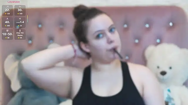 SophiaStarr online show from 2, 3, 2026