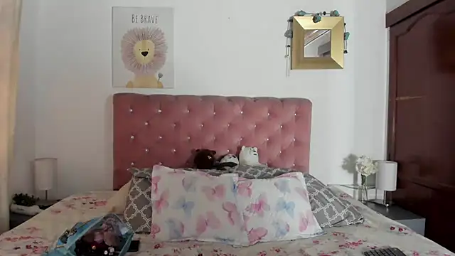 Snapshot of CelessteRedds chatting on 15, 9, 2025 CelessteRedds online show from 15, 9, 2025