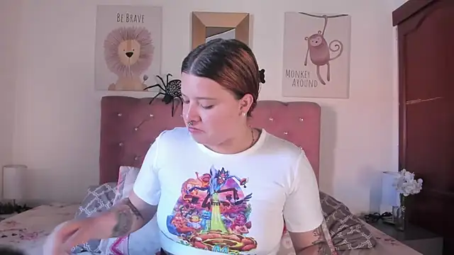 Snapshot of CelessteRedds chatting on 1, 11, 2025 CelessteRedds online show from 1, 11, 2025