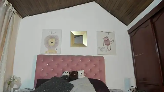 Snapshot of CelessteRedds chatting on 28, 11, 2025 CelessteRedds online show from 28, 11, 2025