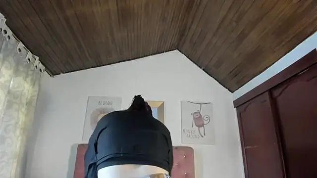 Snapshot of CelessteRedds chatting on 2, 12, 2025 CelessteRedds online show from 2, 12, 2025