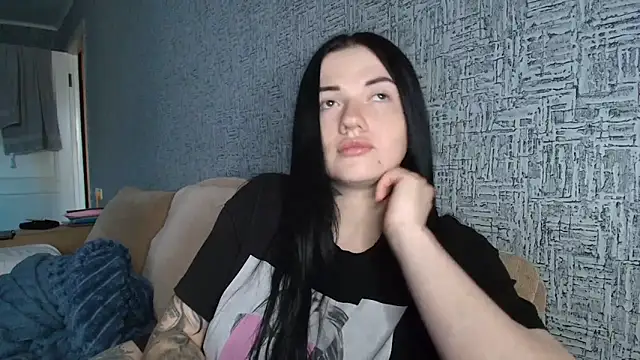 Liana diva online show from 13, 3, 2026