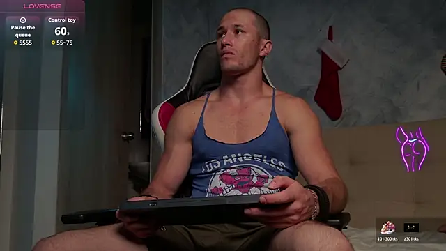 Snapshot of AxelFairchaild chatting on 21, 12, 2025 AxelFairchaild online show from 21, 12, 2025