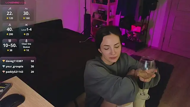 Snapshot of Space_X_Roxy_ chatting on 13, 12, 2024 Space X Roxy  online show from 13, 12, 2024