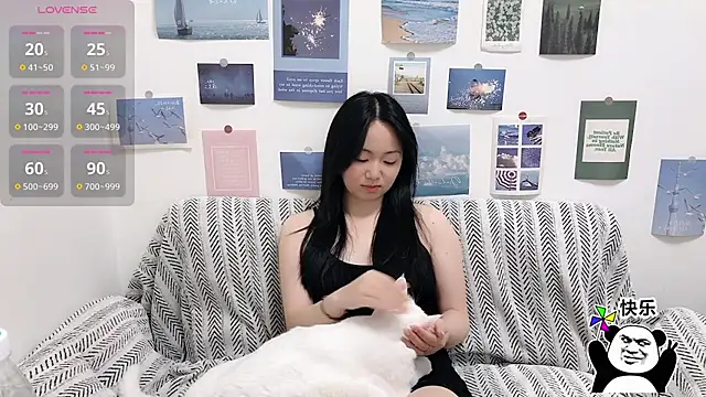 Snapshot of LiLiYbaby chatting on 8, 11, 2025 LiLiYbaby online show from 8, 11, 2025