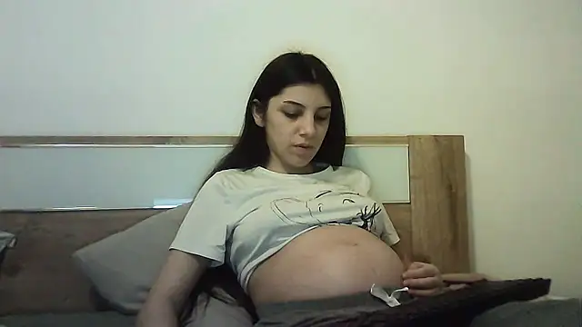 Ahotkittyxxx online show from 5, 11, 2025