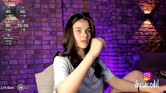 Snapshot of adriana_allien chatting on 21, 1, 2025 adriana allien online show from 21, 1, 2025