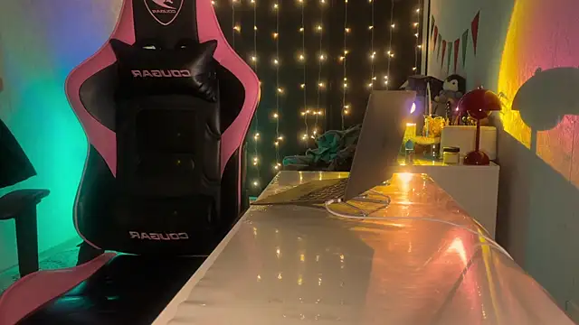 misswishh  online show from 11, 4, 2026