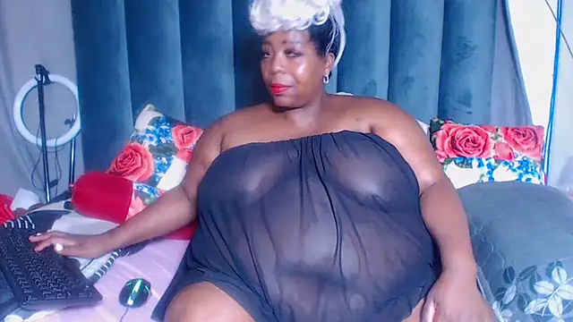 Snapshot of BustyWendyXXX47 chatting on 30, 11, 2025 BustyWendyXXX47 online show from 30, 11, 2025