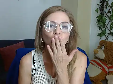 Snapshot of _melisaa_ chatting on 31, 12, 2024  melisaa  online show from 31, 12, 2024