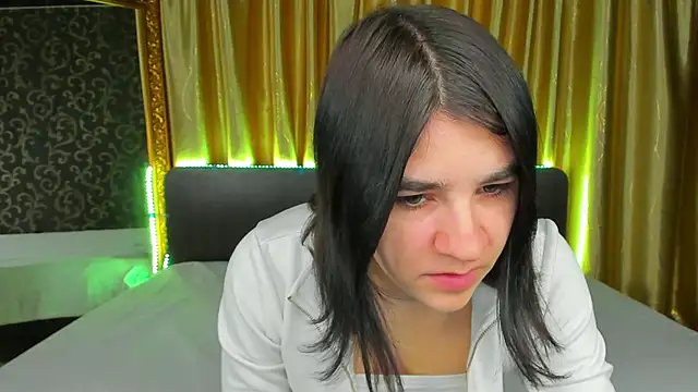  Polly Love  online show from 6, 10, 2025