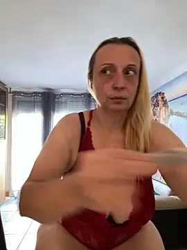 Melinastarr online show from 22, 9, 2025