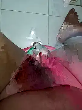 Snapshot of jameswantmore chatting on 6, 10, 2025 jameswantmore online show from 6, 10, 2025