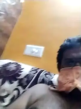 Snapshot of naughtykarthiktamilboy975 chatting on 23, 12, 2024 naughtykarthiktamilboy975 online show from 23, 12, 2024