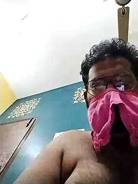 naughtykarthiktamilboy975 online show from 20, 2, 2026