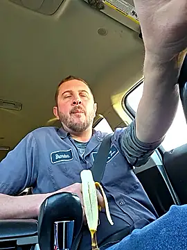 Snapshot of MrMechanic38 chatting on 18, 2, 2026 MrMechanic38 online show from 18, 2, 2026