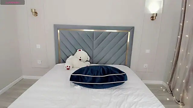 oxxx me online show from 23, 1, 2025