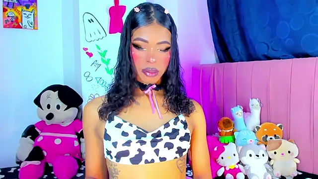 Snapshot of bloom444 chatting on 28, 9, 2025 bloom444 online show from 28, 9, 2025