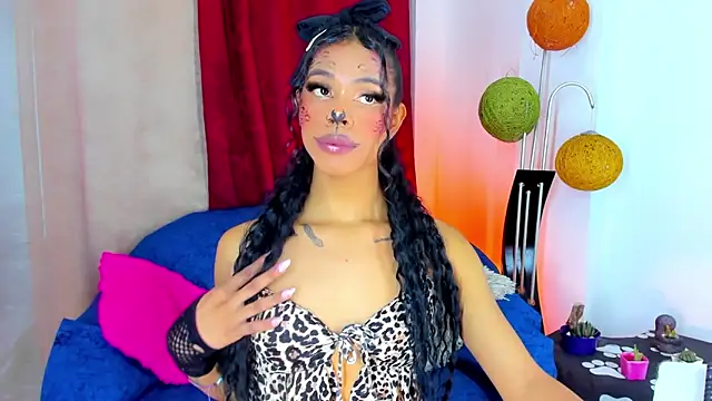 Snapshot of bloom444 chatting on 14, 10, 2025 bloom444 online show from 14, 10, 2025