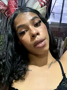 Snapshot of bloom444 chatting on 23, 11, 2025 bloom444 online show from 23, 11, 2025