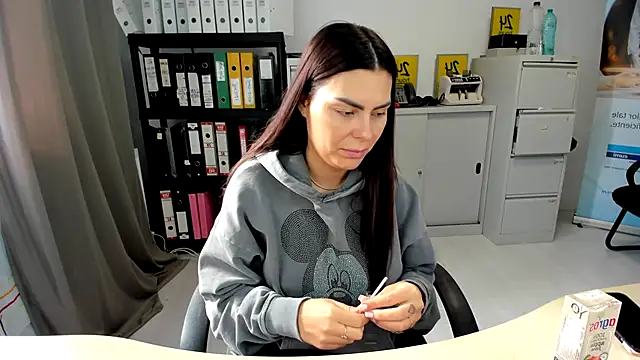 kilenyapatrice online show from 14, 10, 2025