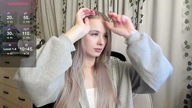 Snapshot of mell_milles chatting on 8, 1, 2026 mell milles online show from 8, 1, 2026