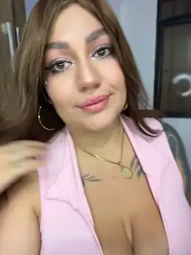 Snapshot of hannamour chatting on 15, 5, 2026 hannamour online show from 15, 5, 2026
