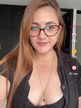 Snapshot of Shianrose chatting on 2, 6, 2026 Shianrose online show from 2, 6, 2026