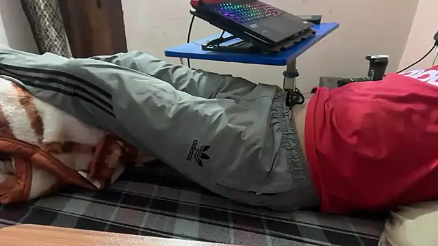 sexyboy09 online show from 28, 10, 2025