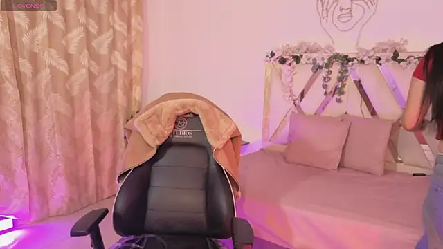 Snapshot of hina_tay chatting on 25, 2, 2026 hina tay online show from 25, 2, 2026