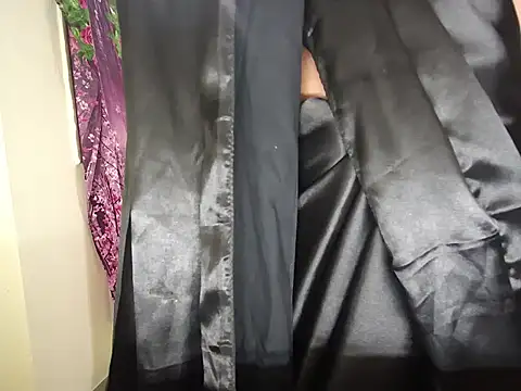 Snapshot of Kinjal_patel01 chatting on 19, 1, 2026 Kinjal patel01 online show from 19, 1, 2026