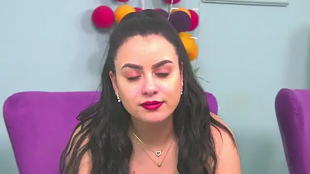 ElyzaIbarra online show from 25, 2, 2025