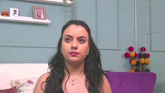 ElyzaIbarra online show from 1, 3, 2025