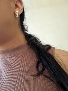 ElyzaIbarra online show from 2, 3, 2025