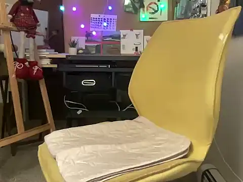 naughtyonbicycle online show from 29, 11, 2025