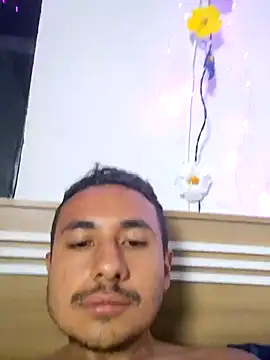 Snapshot of RelaxJhon99 chatting on 25, 7, 2026 RelaxJhon99 online show from 25, 7, 2026