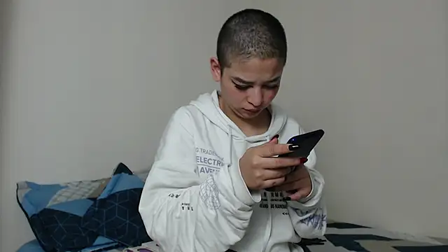 Bitsy Messy online show from 4, 1, 2025