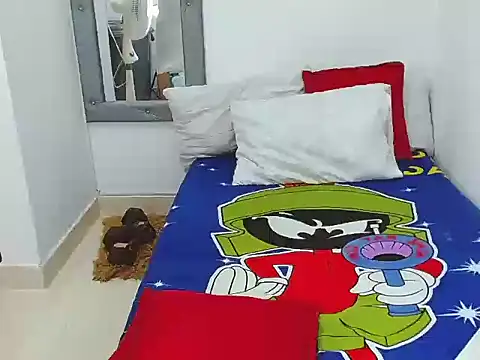 Snapshot of Velk_hot chatting on 17, 11, 2025 Velk hot online show from 17, 11, 2025