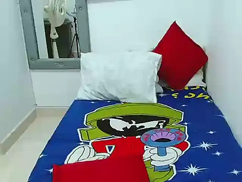 Snapshot of Velk_hot chatting on 2, 12, 2025 Velk hot online show from 2, 12, 2025