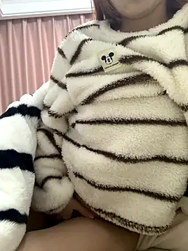 Snapshot of Aimeil chatting on 14, 12, 2025 Aimeil online show from 14, 12, 2025