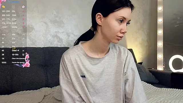 emilia walton online show from 9, 1, 2025