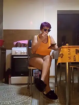 Snapshot of Ely_Elenita chatting on 9, 11, 2025 Ely Elenita online show from 9, 11, 2025