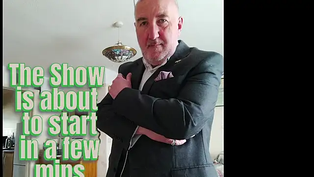 Snapshot of Adamdaddybear chatting on 7, 6, 2026 Adamdaddybear online show from 7, 6, 2026