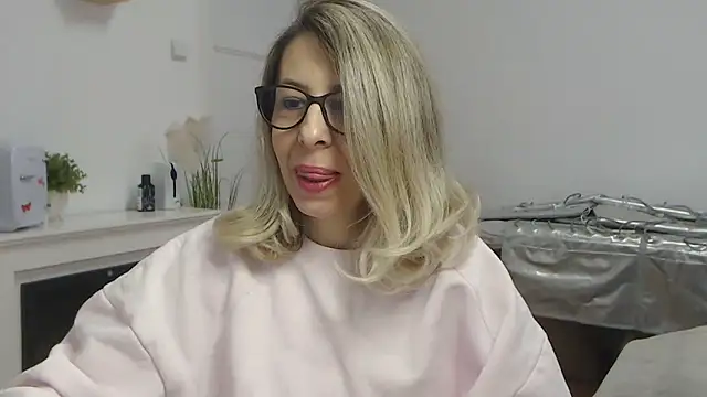 SukyGirl online show from 10, 2, 2025