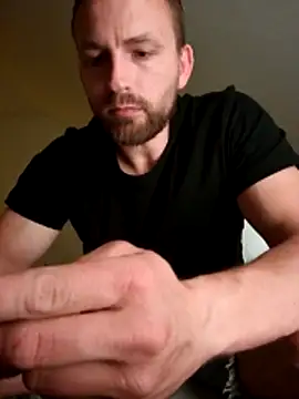 Snapshot of mikhael999 chatting on 27, 5, 2026 mikhael999 online show from 27, 5, 2026