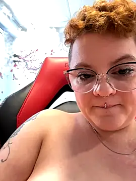 Sweetleeahxx online show from 4, 12, 2025